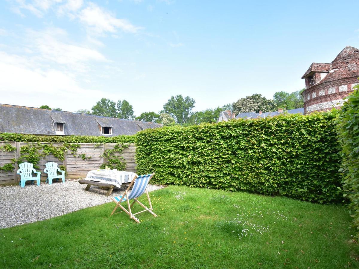 Classic Cottage In Le Bourg-Dun With Garden Exterior foto